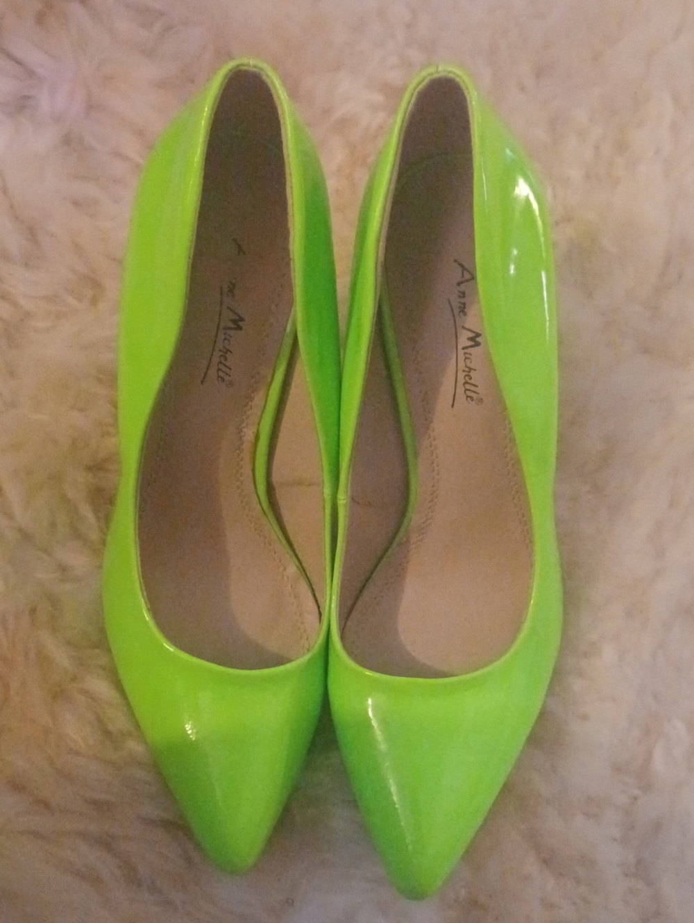 ANNE MICHELLE Neon LIME Green Patent Pointed Toe Stiletto Pumps sz.9 - Picture 2 of 5